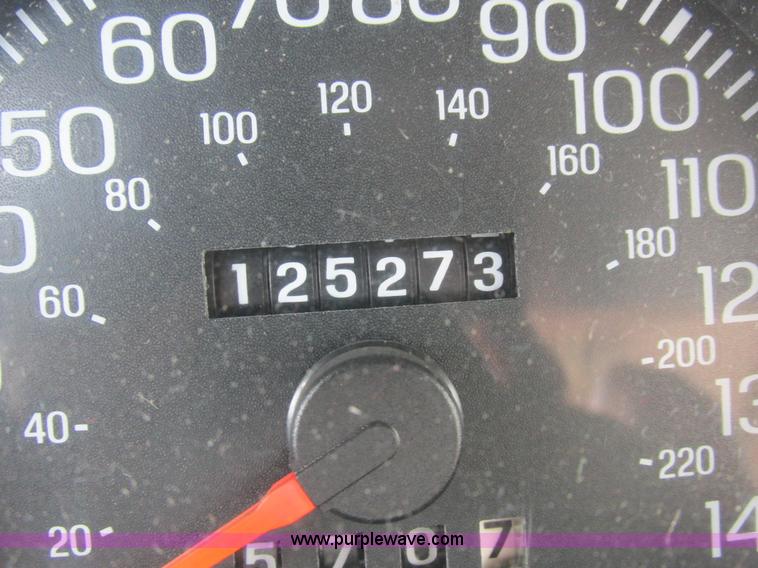 image for item L6199 1999 Ford Crown Victoria Police Interceptor