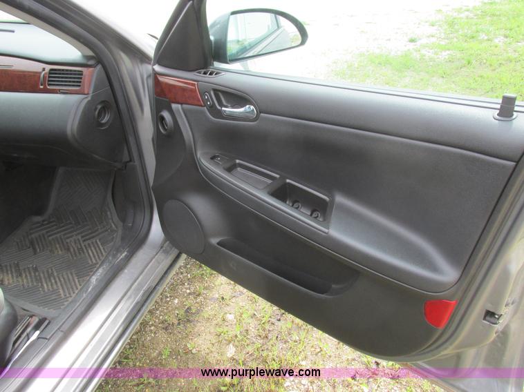 image for item L6200 2006 Chevrolet Impala