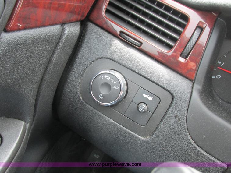 image for item L6200 2006 Chevrolet Impala