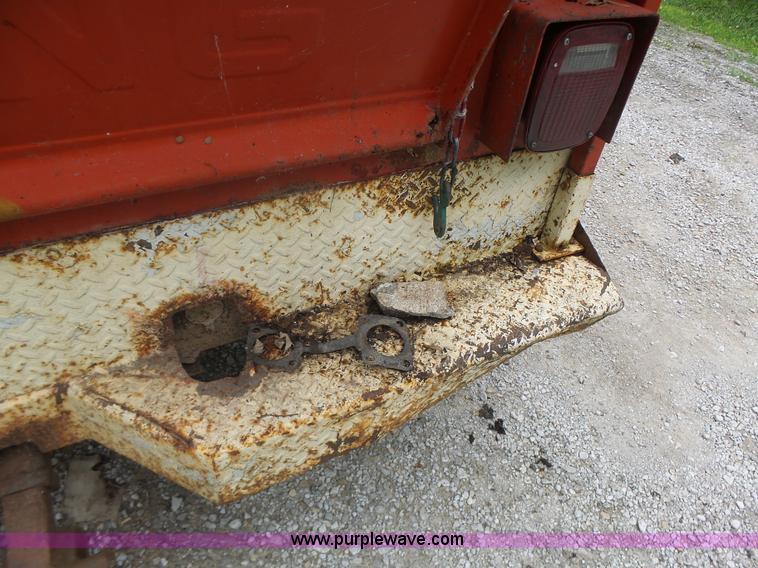 image for item L6201 1980 GMC Custom Deluxe service truck