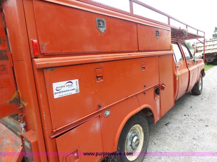 image for item L6201 1980 GMC Custom Deluxe service truck