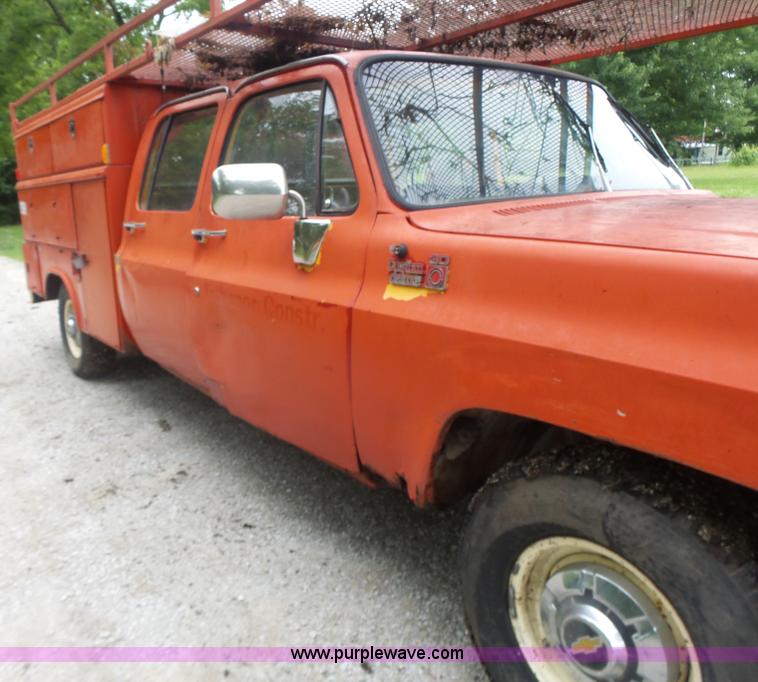 image for item L6201 1980 GMC Custom Deluxe service truck