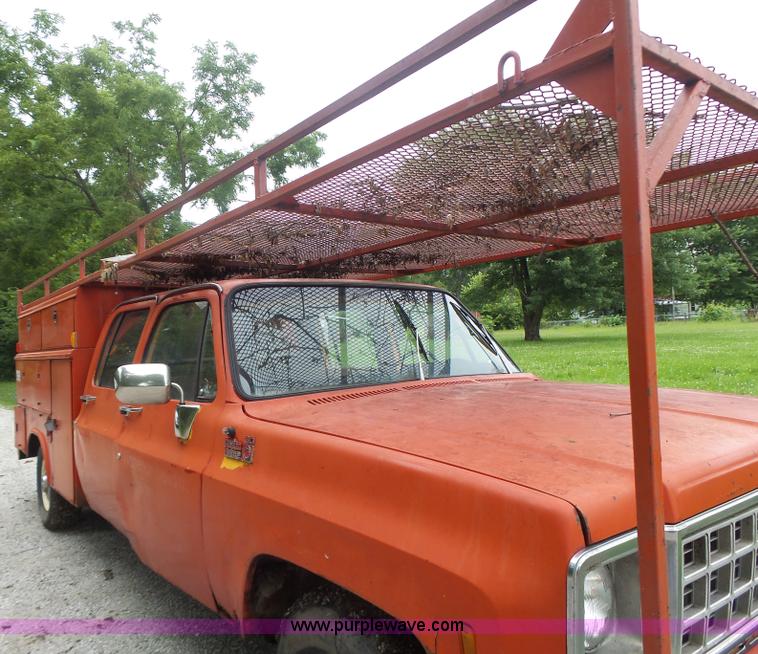 image for item L6201 1980 GMC Custom Deluxe service truck