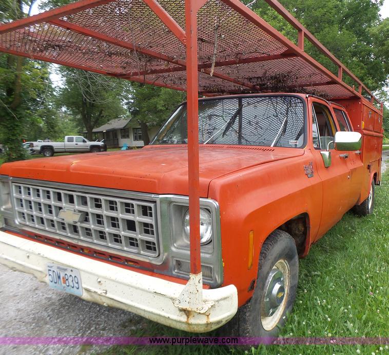 image for item L6201 1980 GMC Custom Deluxe service truck