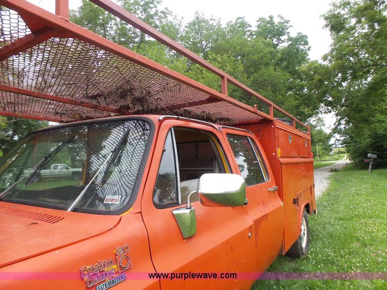 image for item L6201 1980 GMC Custom Deluxe service truck