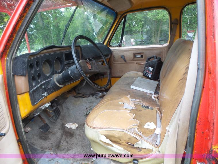 image for item L6201 1980 GMC Custom Deluxe service truck