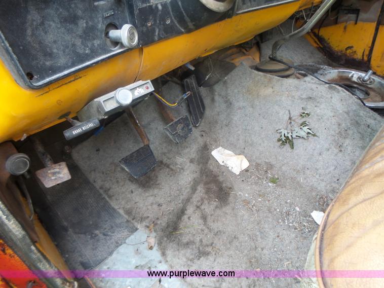 image for item L6201 1980 GMC Custom Deluxe service truck