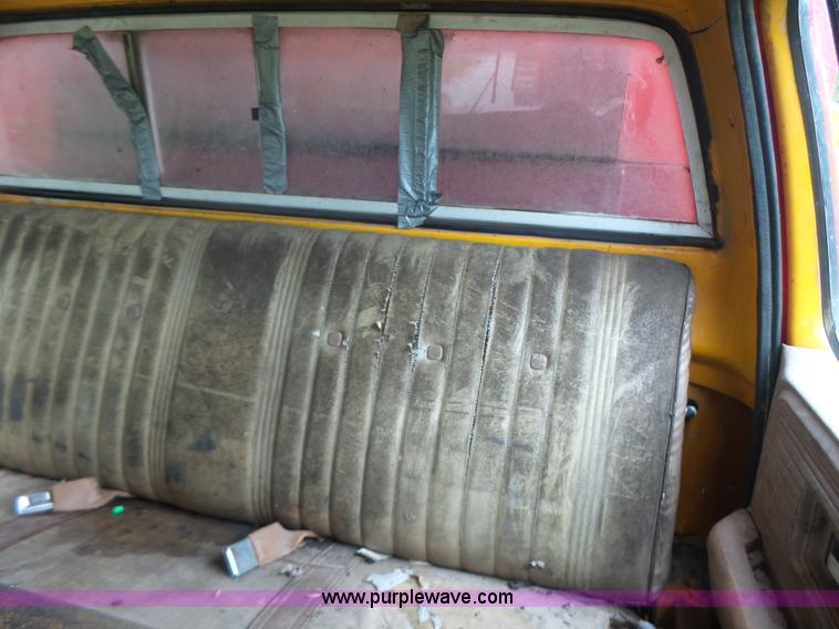 image for item L6201 1980 GMC Custom Deluxe service truck