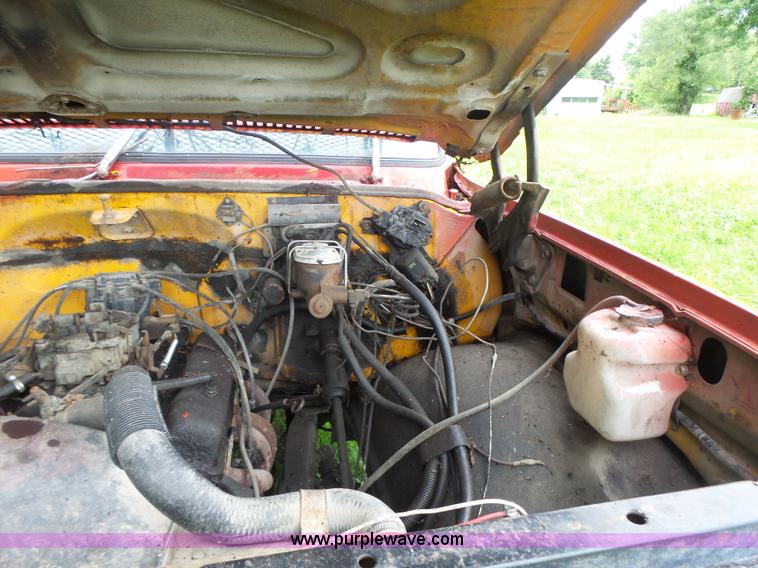 image for item L6201 1980 GMC Custom Deluxe service truck