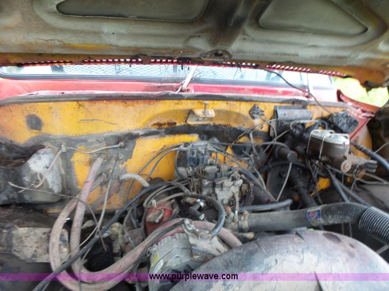 image for item L6201 1980 GMC Custom Deluxe service truck