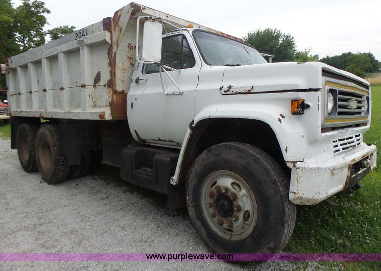 image for item L6202 1984 Chevrolet Kodiak dump truck