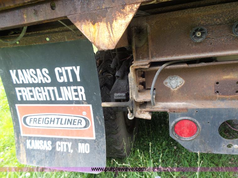 image for item L6202 1984 Chevrolet Kodiak dump truck