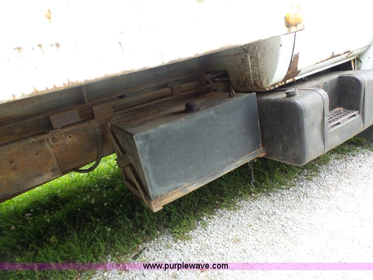 image for item L6202 1984 Chevrolet Kodiak dump truck