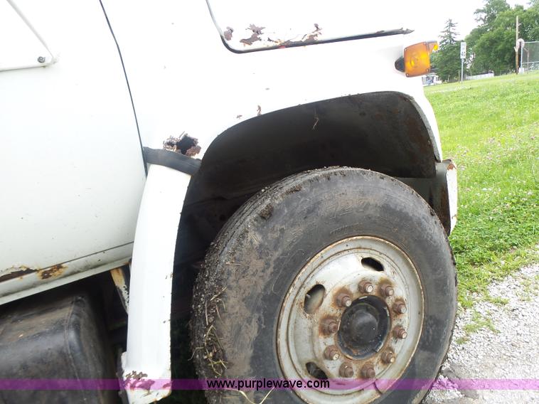 image for item L6202 1984 Chevrolet Kodiak dump truck