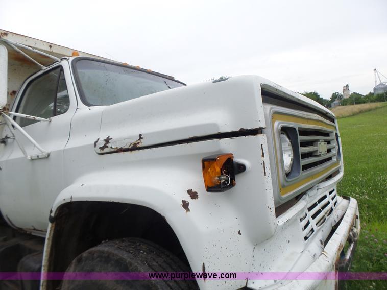 image for item L6202 1984 Chevrolet Kodiak dump truck