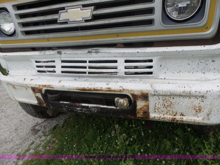 image for item L6202 1984 Chevrolet Kodiak dump truck