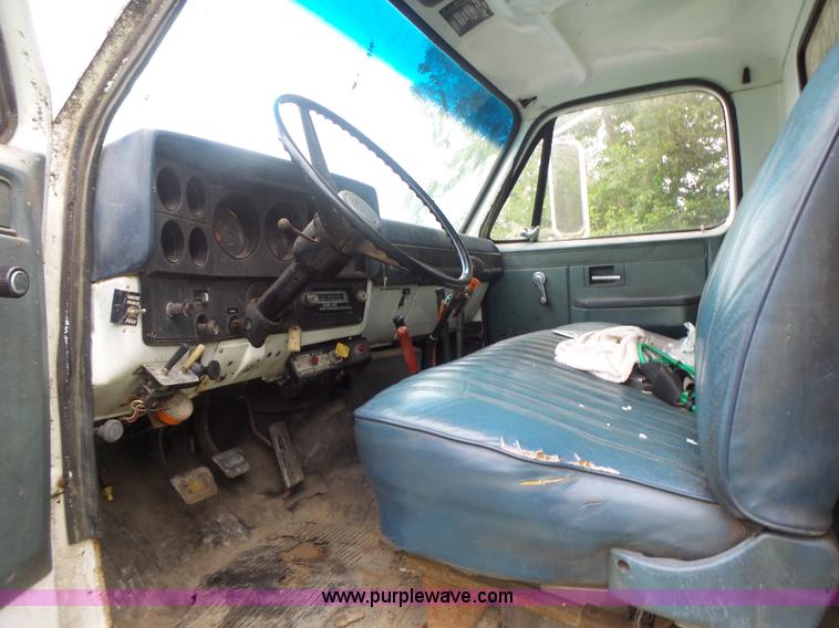 image for item L6202 1984 Chevrolet Kodiak dump truck