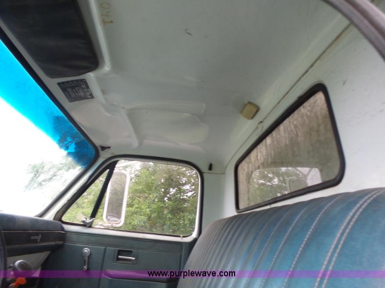 image for item L6202 1984 Chevrolet Kodiak dump truck