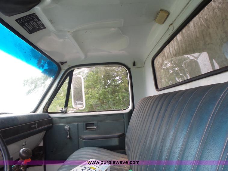 image for item L6202 1984 Chevrolet Kodiak dump truck