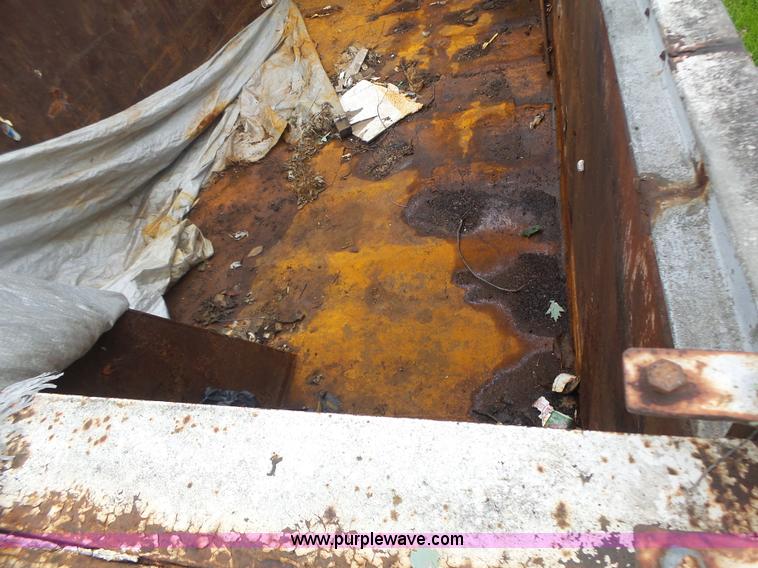 image for item L6202 1984 Chevrolet Kodiak dump truck