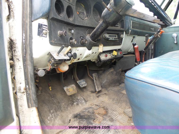 image for item L6202 1984 Chevrolet Kodiak dump truck