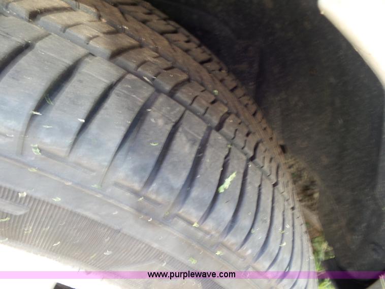 image for item L6761 2002 Volvo S60