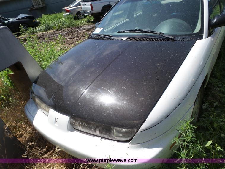 image for item L6762 1997 Saturn SL SL2