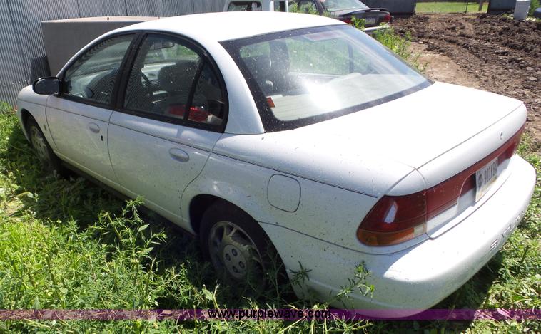 image for item L6762 1997 Saturn SL SL2