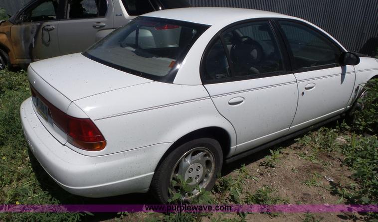 image for item L6762 1997 Saturn SL SL2