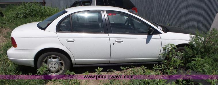 image for item L6762 1997 Saturn SL SL2