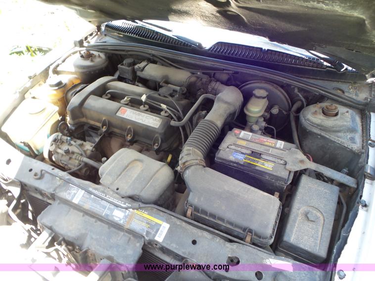 image for item L6762 1997 Saturn SL SL2