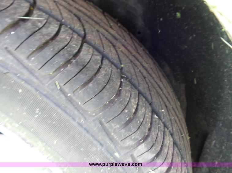 image for item L6762 1997 Saturn SL SL2