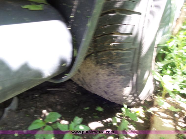 image for item L6762 1997 Saturn SL SL2