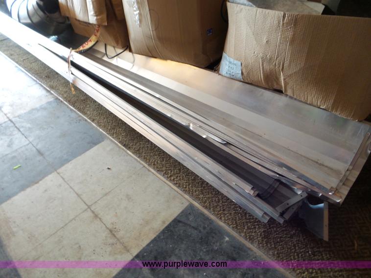 image for item L6764 Tube heaters