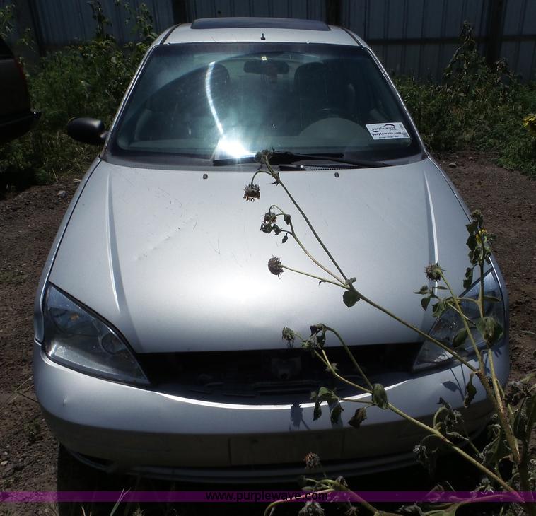 image for item L6765 2005 Ford Focus