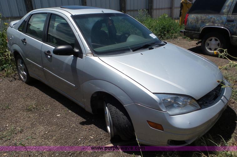 image for item L6765 2005 Ford Focus