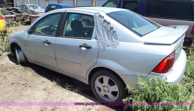 image for item L6765 2005 Ford Focus
