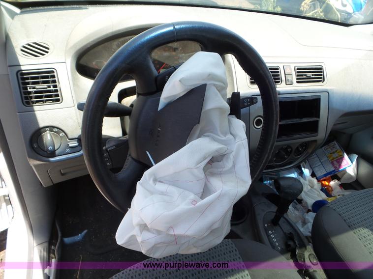 image for item L6765 2005 Ford Focus