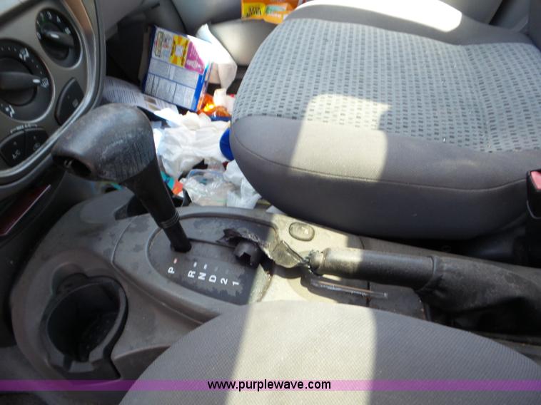 image for item L6765 2005 Ford Focus