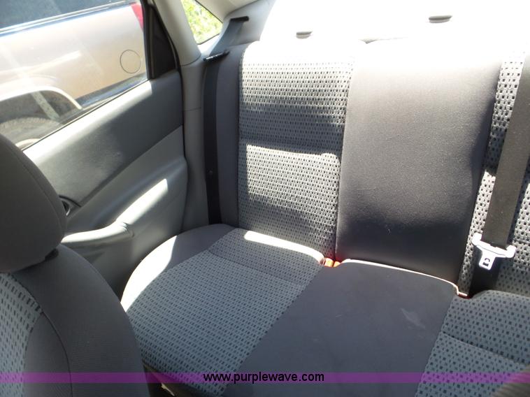 image for item L6765 2005 Ford Focus