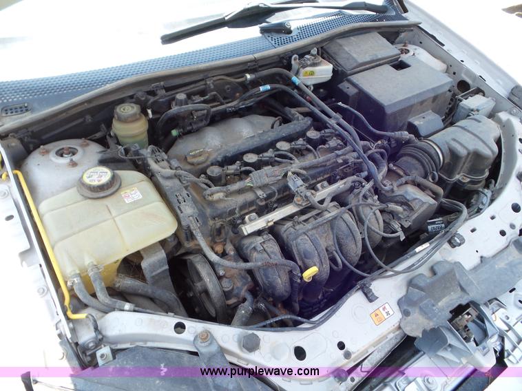 image for item L6765 2005 Ford Focus