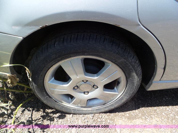 image for item L6765 2005 Ford Focus