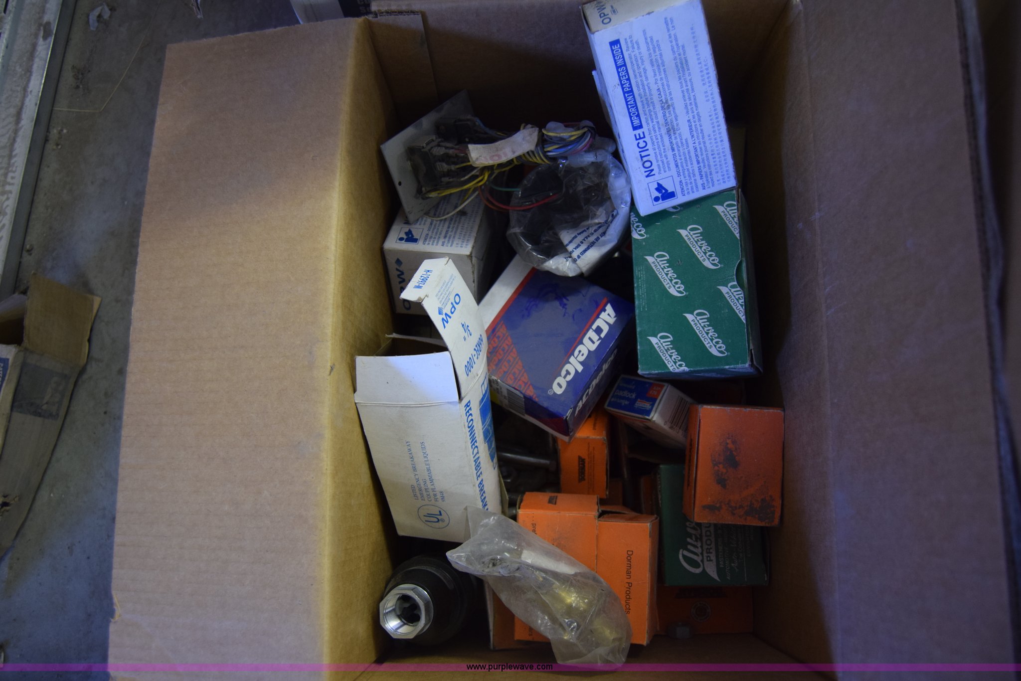 Truck parts in Wichita, KS Item BW9977 sold Purple Wave