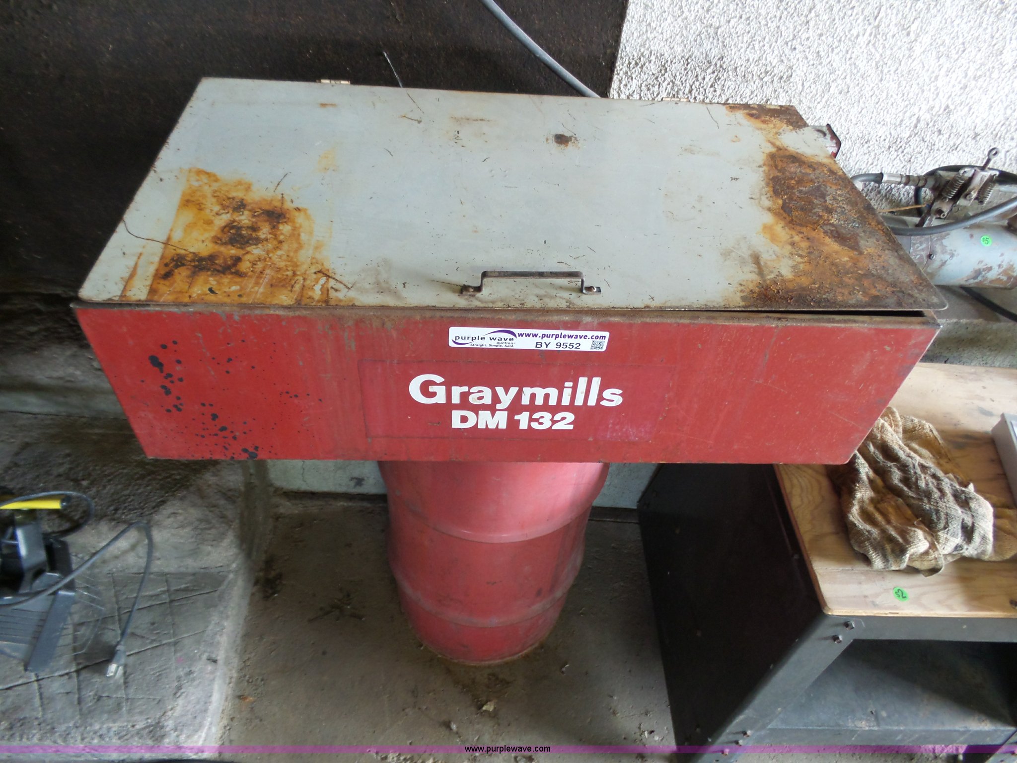 Graymills DM132 HandiKleen parts washer in Dodge City, KS Item