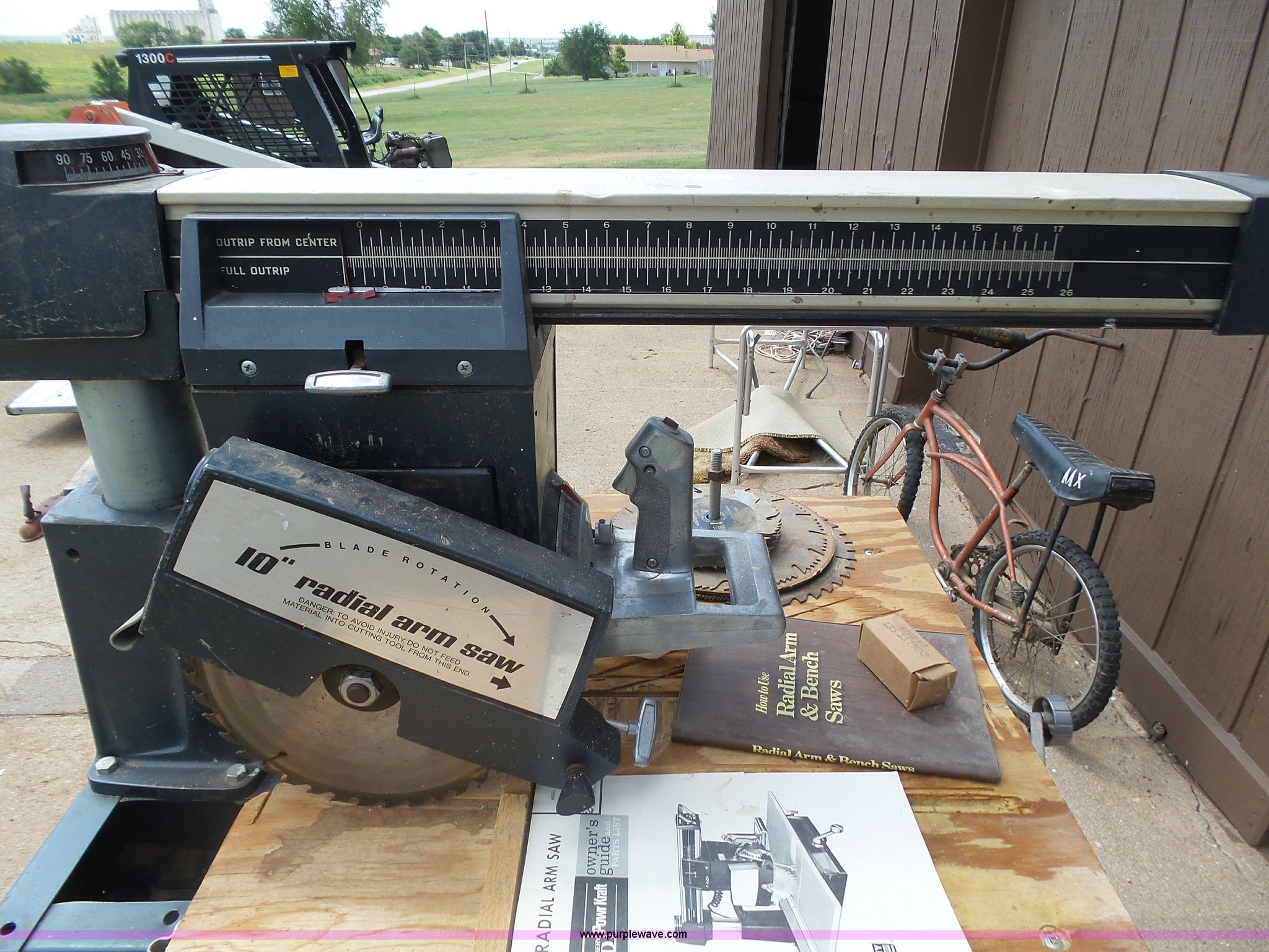 Montgomery Ward radial arm saw in Dodge 