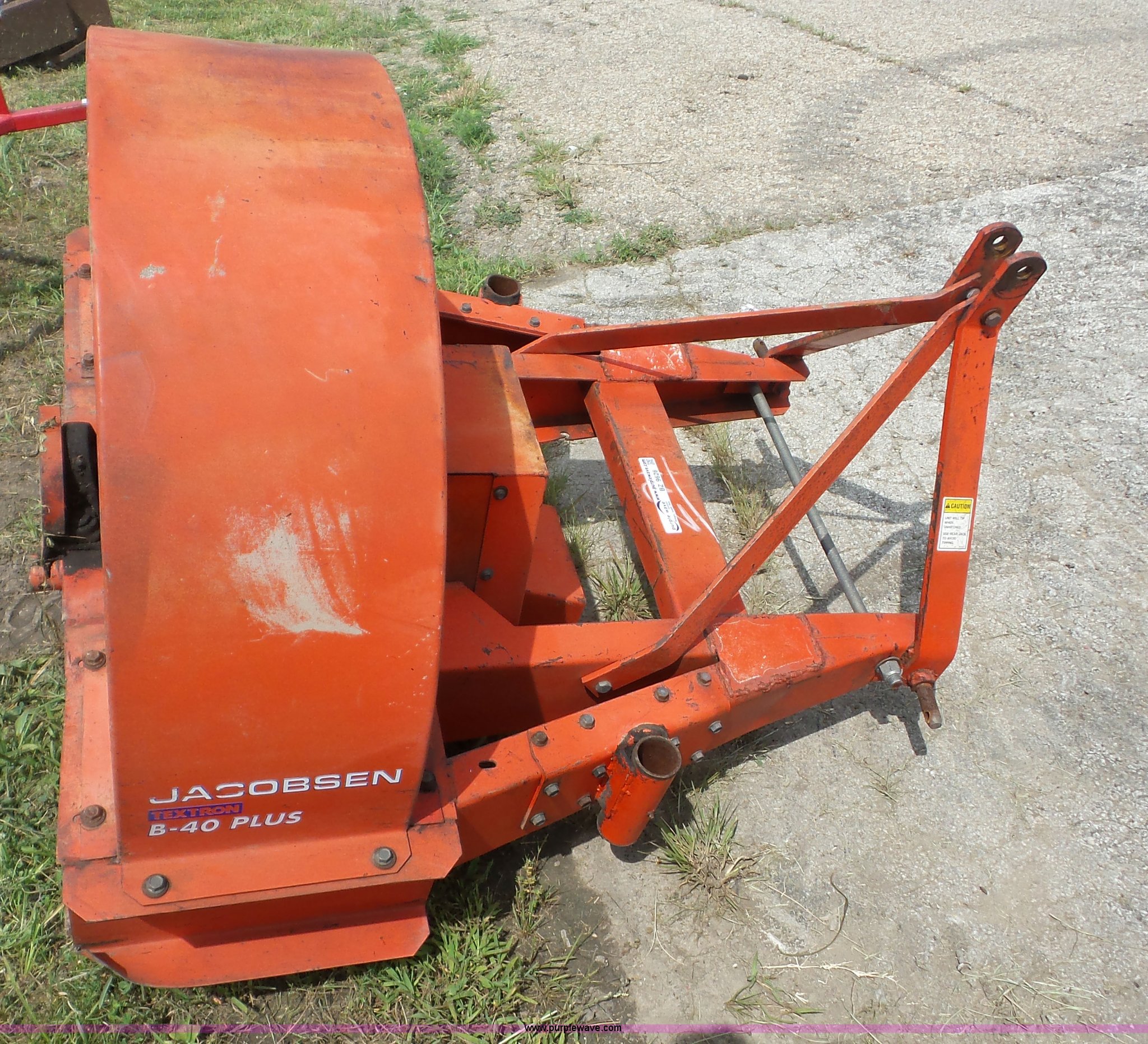 Jacobsen B40 Plus blower in Iola, KS Item BZ9628 sold Purple Wave