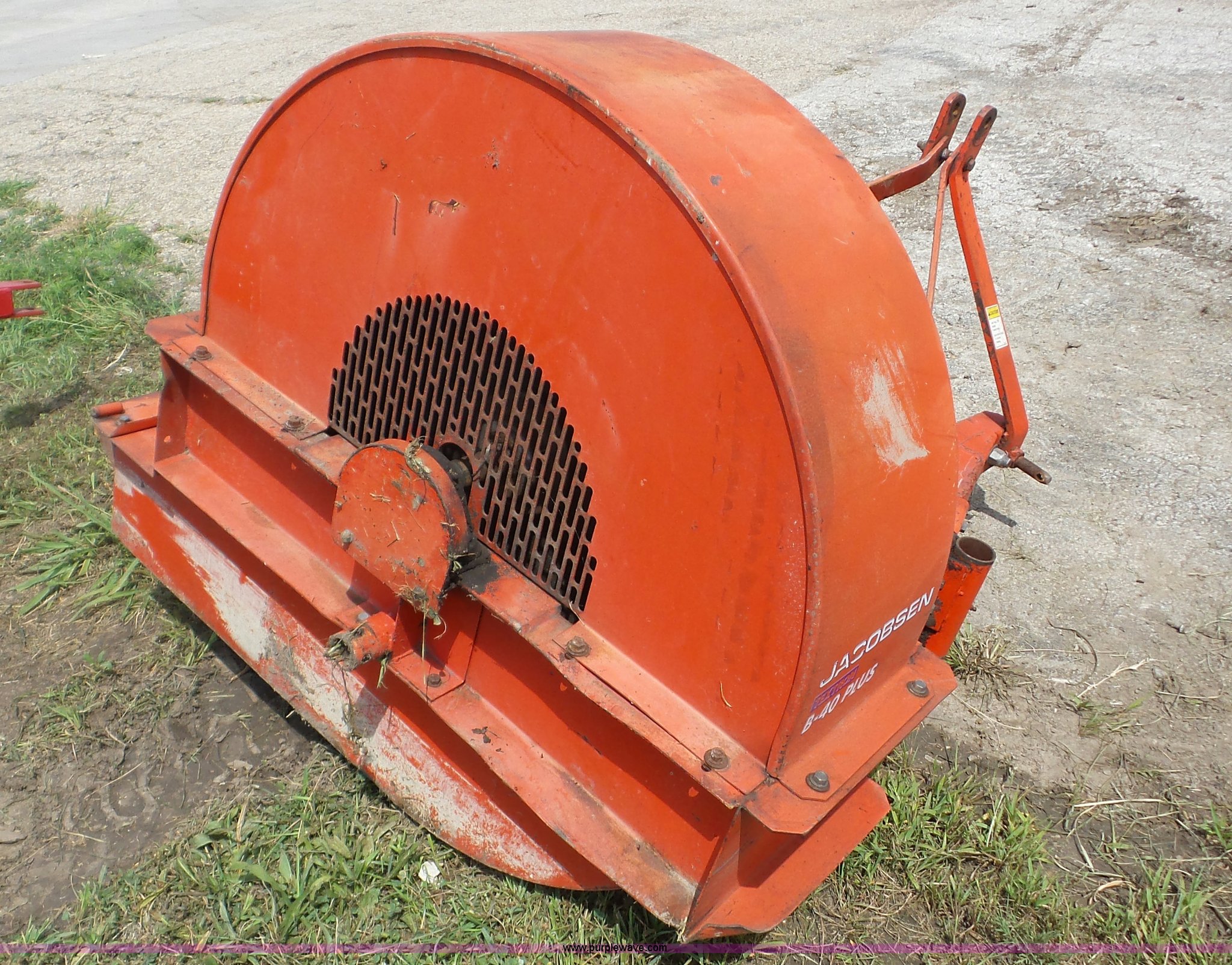 Jacobsen B40 Plus blower in Iola, KS Item BZ9628 sold Purple Wave
