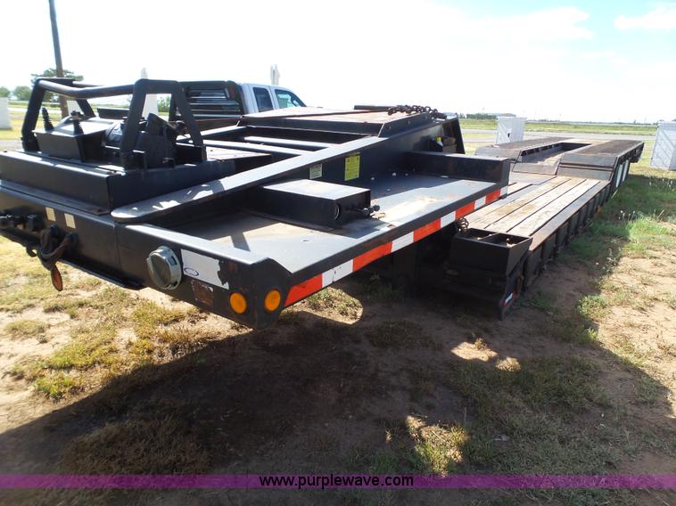 image for item BJ9329 2007 Ledwell drop deck equipment trailer
