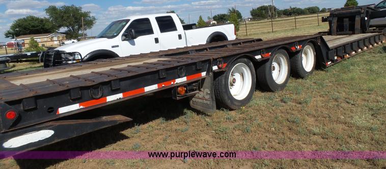 image for item BJ9329 2007 Ledwell drop deck equipment trailer