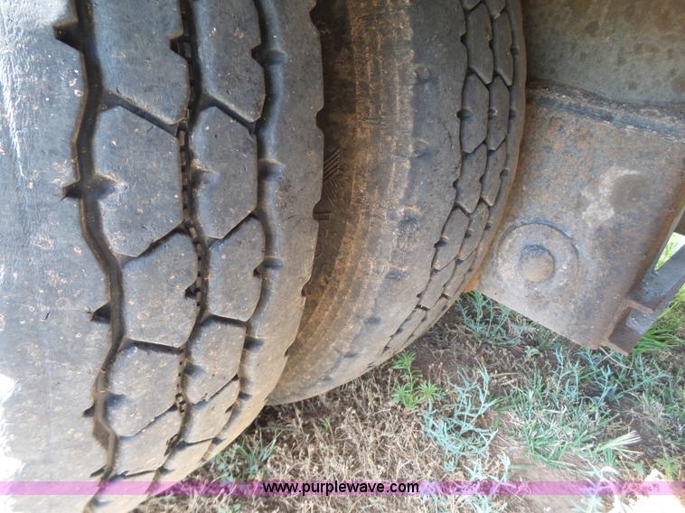 image for item BJ9329 2007 Ledwell drop deck equipment trailer